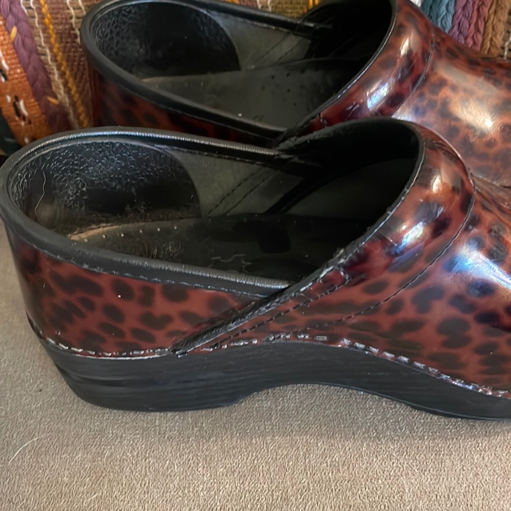 Dansko Clog Size 38 - image 5
